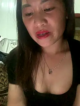 tuyetnhi-00 online show from 09/20/25, 02:22