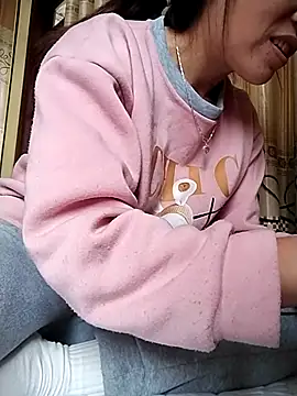 tuyetnhi-00 online show from 11/04/25, 05:33