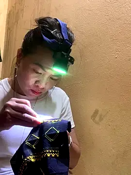 tuyetnhi-00 online show from 09/09/25, 01:59