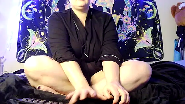 Princessblazed444 online show from 02/13/26, 07:03