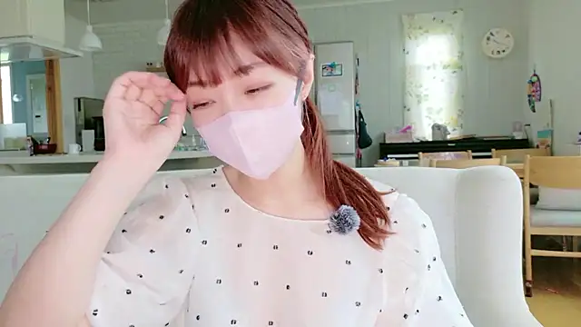 Snapshot of SUZU_1201 chatting on 07/11/26, 01:17 SUZU 1201 online show from 07/11/26, 01:17