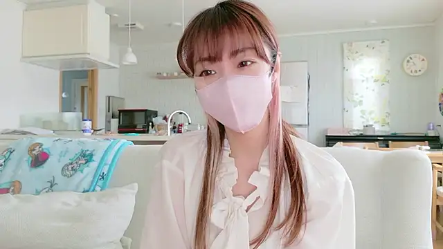 SUZU 1201 online show from 04/18/26, 01:41