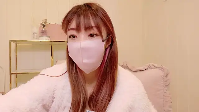 Snapshot of SUZU_1201 chatting on 09/30/25, 12:05 SUZU 1201 online show from 09/30/25, 12:05