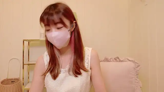 Snapshot of SUZU_1201 chatting on 10/01/25, 12:06 SUZU 1201 online show from 10/01/25, 12:06
