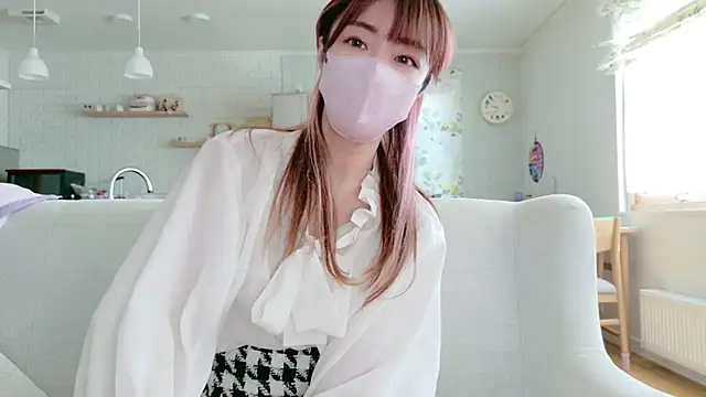 SUZU 1201 online show from 04/09/26, 12:34