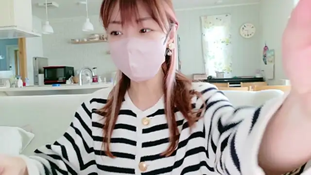 SUZU 1201 online show from 05/22/26, 12:30
