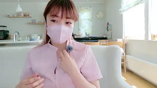 Snapshot of SUZU_1201 chatting on 06/14/26, 01:13 SUZU 1201 online show from 06/14/26, 01:13