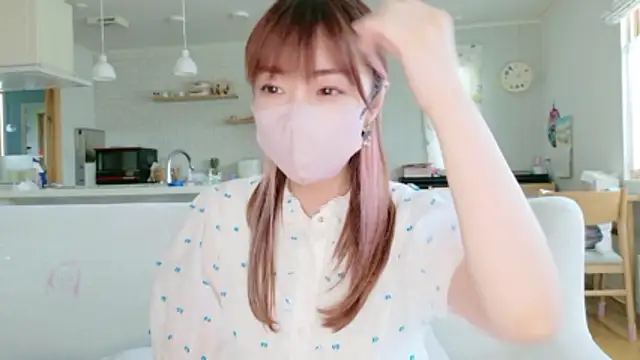 SUZU 1201 online show from 05/25/26, 04:12