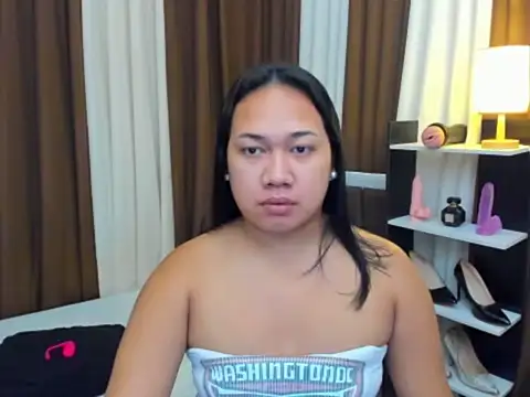 TsUncutKaren online show from 10/16/25, 03:20