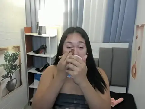 TsUncutKaren online show from 12/05/25, 04:49