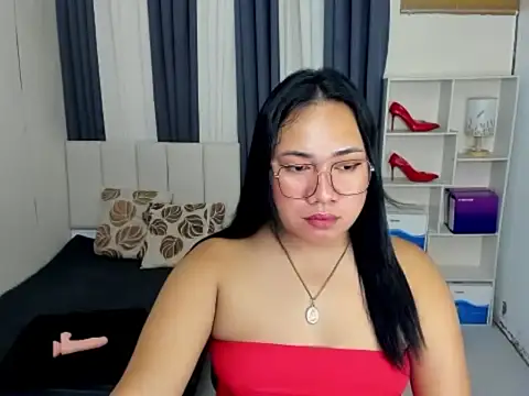 Snapshot of TsUncutKaren chatting on 01/10/26, 05:14 TsUncutKaren online show from 01/10/26, 05:14