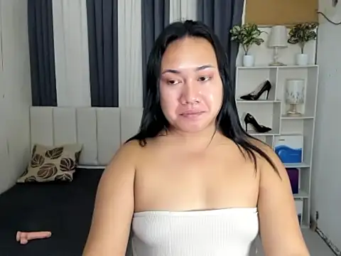 Snapshot of TsUncutKaren chatting on 02/07/26, 06:21 TsUncutKaren online show from 02/07/26, 06:21