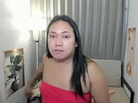 Snapshot of TsUncutKaren chatting on 02/06/26, 05:25 TsUncutKaren online show from 02/06/26, 05:25