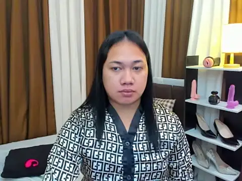 TsUncutKaren online show from 10/12/25, 04:36