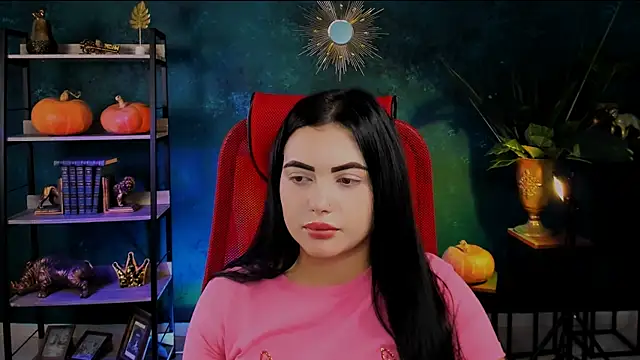 NaomiWilsons online show from 10/31/25, 08:22