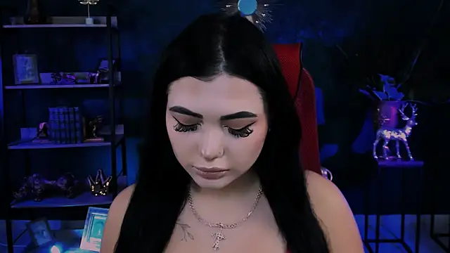 NaomiWilsons online show from 12/14/25, 12:22