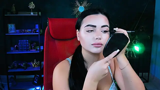 NaomiWilsons online show from 11/14/25, 08:29