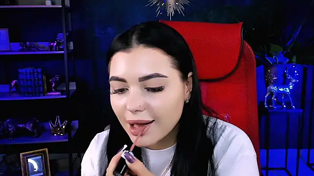 NaomiWilsons online show from 12/18/25, 08:41