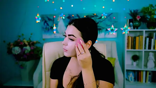 NaomiWilsons online show from 11/30/25, 12:39