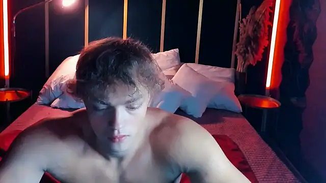 ChaseMuscular online show from 09/19/25, 10:30