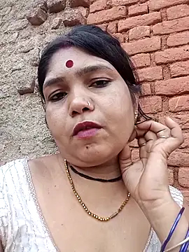 Priya tyagi online show from 09/14/25, 12:16