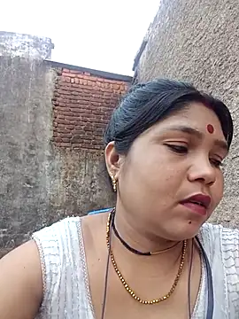 Priya tyagi online show from 09/19/25, 11:14