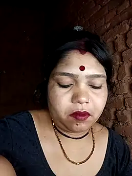 Priya tyagi online show from 09/11/25, 10:32