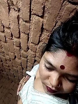 Priya tyagi online show from 09/21/25, 11:43