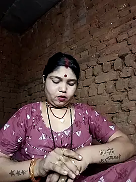 Priya tyagi online show from 09/29/25, 08:32