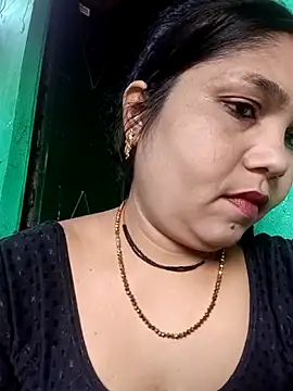 Priya tyagi online show from 09/16/25, 10:27