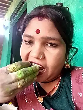 Priya tyagi online show from 10/14/25, 08:26