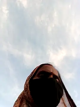 Jan 643 online show from 10/04/25, 02:40