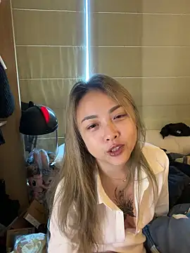 tw feibaby online show from 04/13/26, 03:32