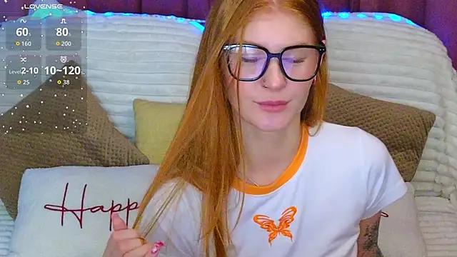 Snapshot of JuliaPowers_ chatting on 10/08/25, 04:14 JuliaPowers online show from 10/08/25, 04:14
