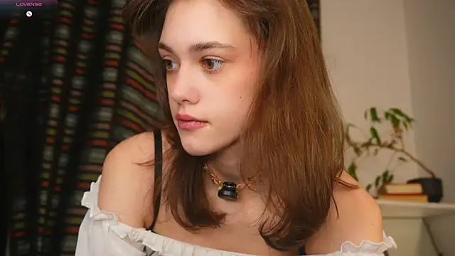 ttragedienne online show from 12/02/25, 01:50