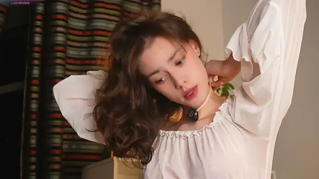 ttragedienne online show from 11/17/25, 01:26