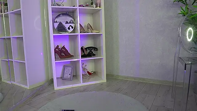 EveWilder online show from 02/05/26, 05:47