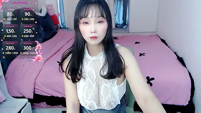 Luer Luer online show from 09/24/25, 06:53