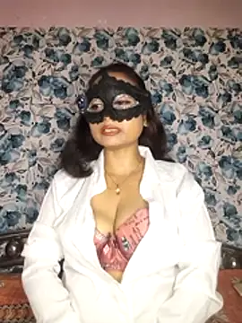 yours sugar babe online show from 06/17/26, 10:36