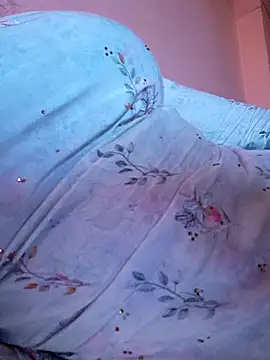 ariya-03 online show from 11/18/25, 06:17