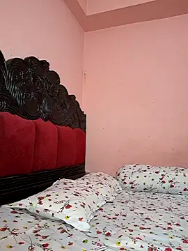 ariya-03 online show from 11/08/25, 09:07