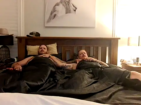 Snapshot of brokecountrylads chatting on 04/05/26, 01:18 brokecountrylads online show from 04/05/26, 01:18