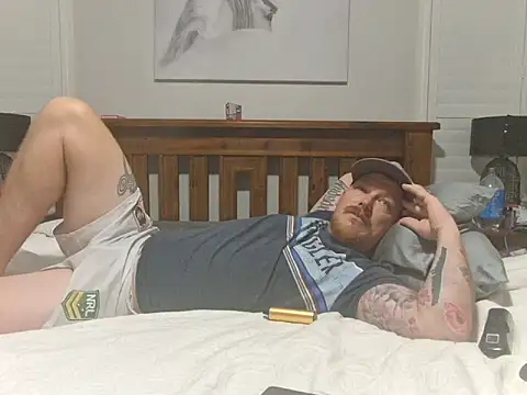 Snapshot of brokecountrylads chatting on 02/01/26, 11:08 brokecountrylads online show from 02/01/26, 11:08