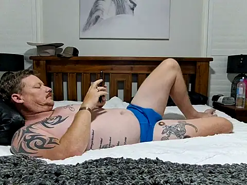 Snapshot of brokecountrylads chatting on 03/05/26, 09:50 brokecountrylads online show from 03/05/26, 09:50