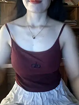 Snapshot of LazdyLy chatting on 11/11/25, 11:49 LazdyLy online show from 11/11/25, 11:49