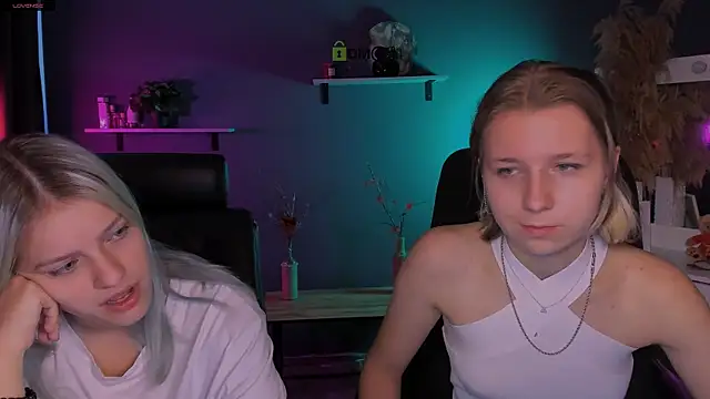 gloria bubble online show from 10/08/25, 05:31