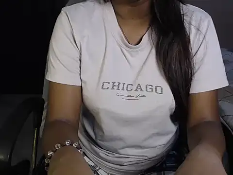Snapshot of hot_riaa25 chatting on 06/11/26, 05:54 hot riaa25 online show from 06/11/26, 05:54