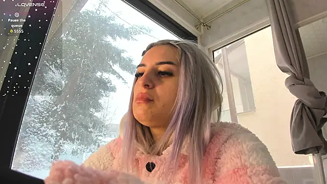 Ella Vee online show from 02/21/26, 07:32