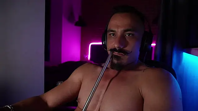 Snapshot of senior_mustache chatting on 09/08/25, 07:13 senior mustache online show from 09/08/25, 07:13