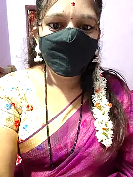 luci-queen online show from 09/15/25, 03:18